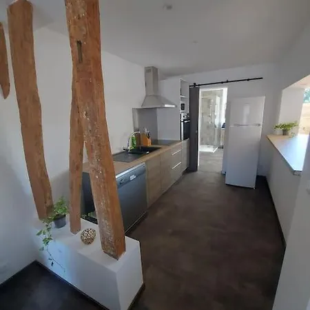 Aux Douceurs Des Roses Holiday home