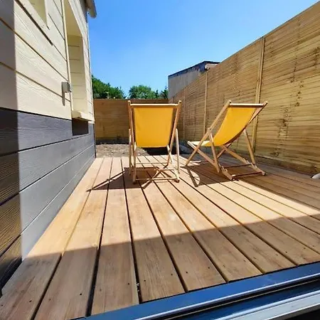 Aux Douceurs Des Roses Holiday home *